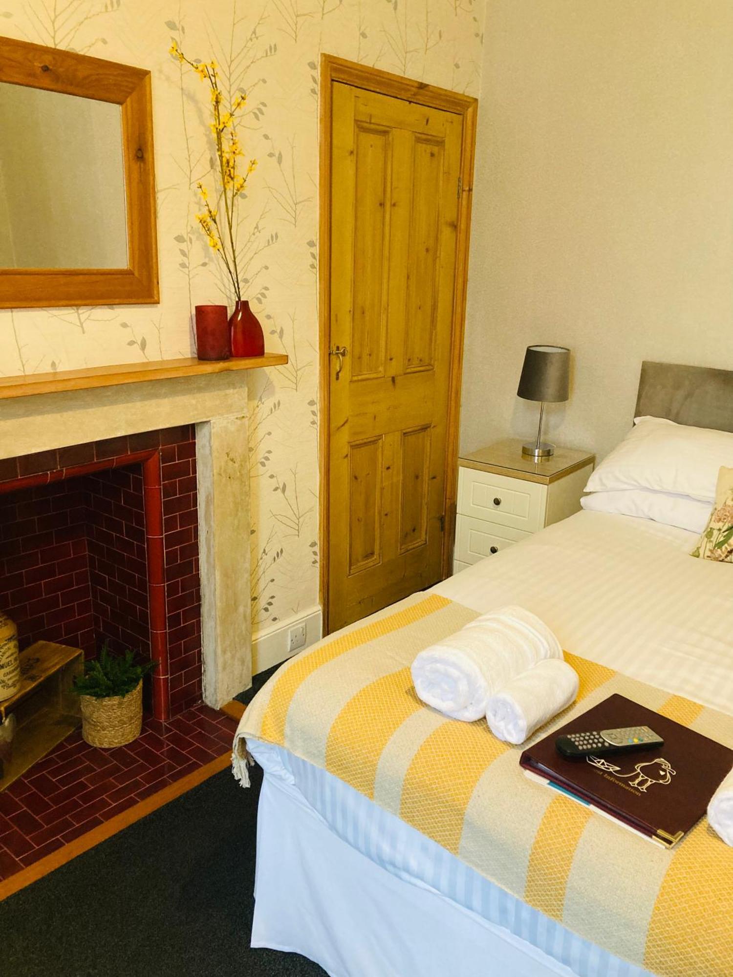 The Pathway Guesthouse Whitby Buitenkant foto